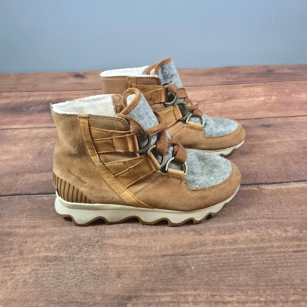 Sorel Kinetic Short Boots Womens 9 Brown Good Waterproof Suede NL3097-224